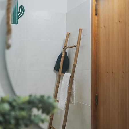 Surf Guesthouse - 7Min Walk To The Beach 帕塔亚什 外观 照片