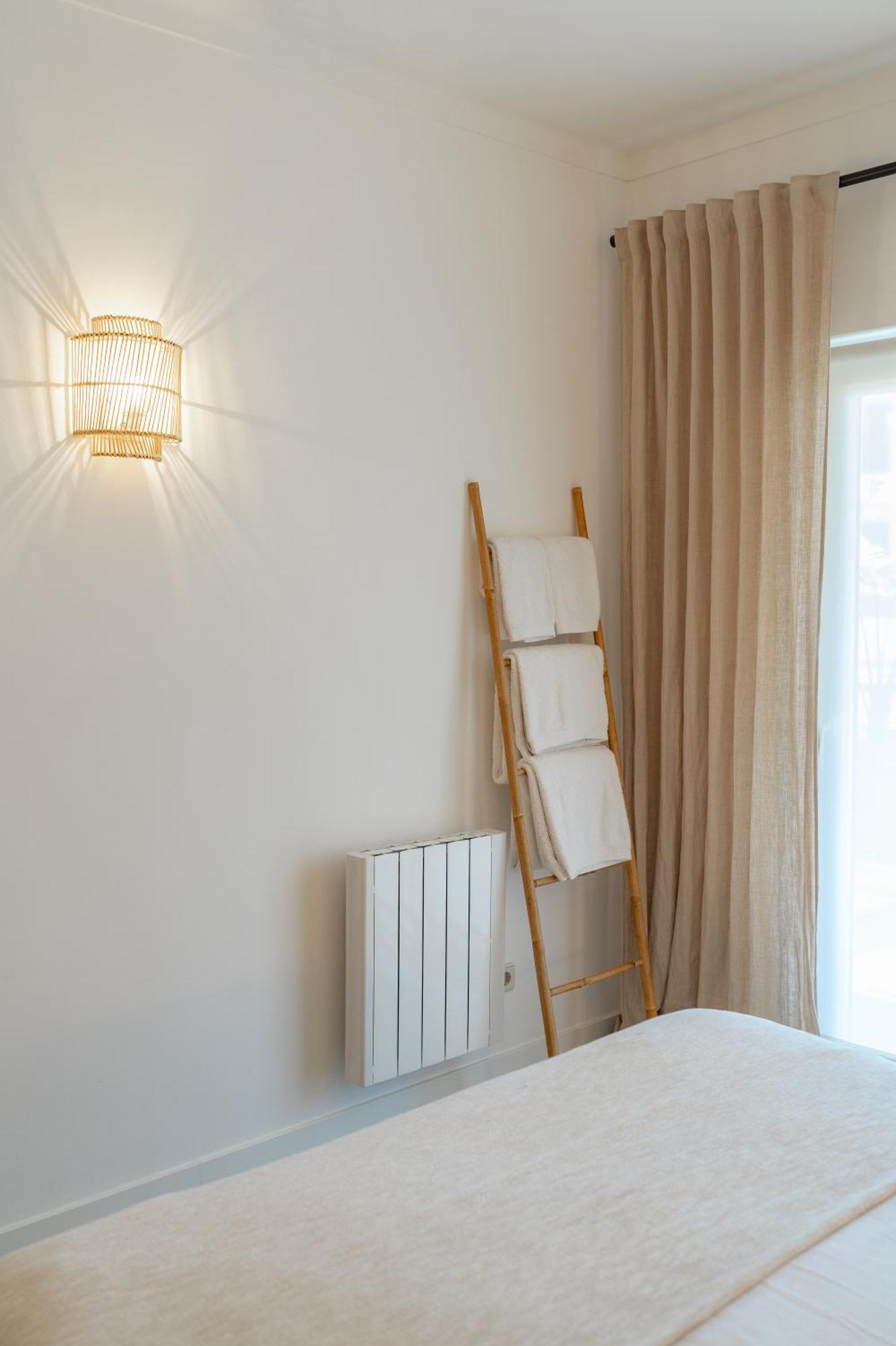 Surf Guesthouse - 7Min Walk To The Beach 帕塔亚什 外观 照片