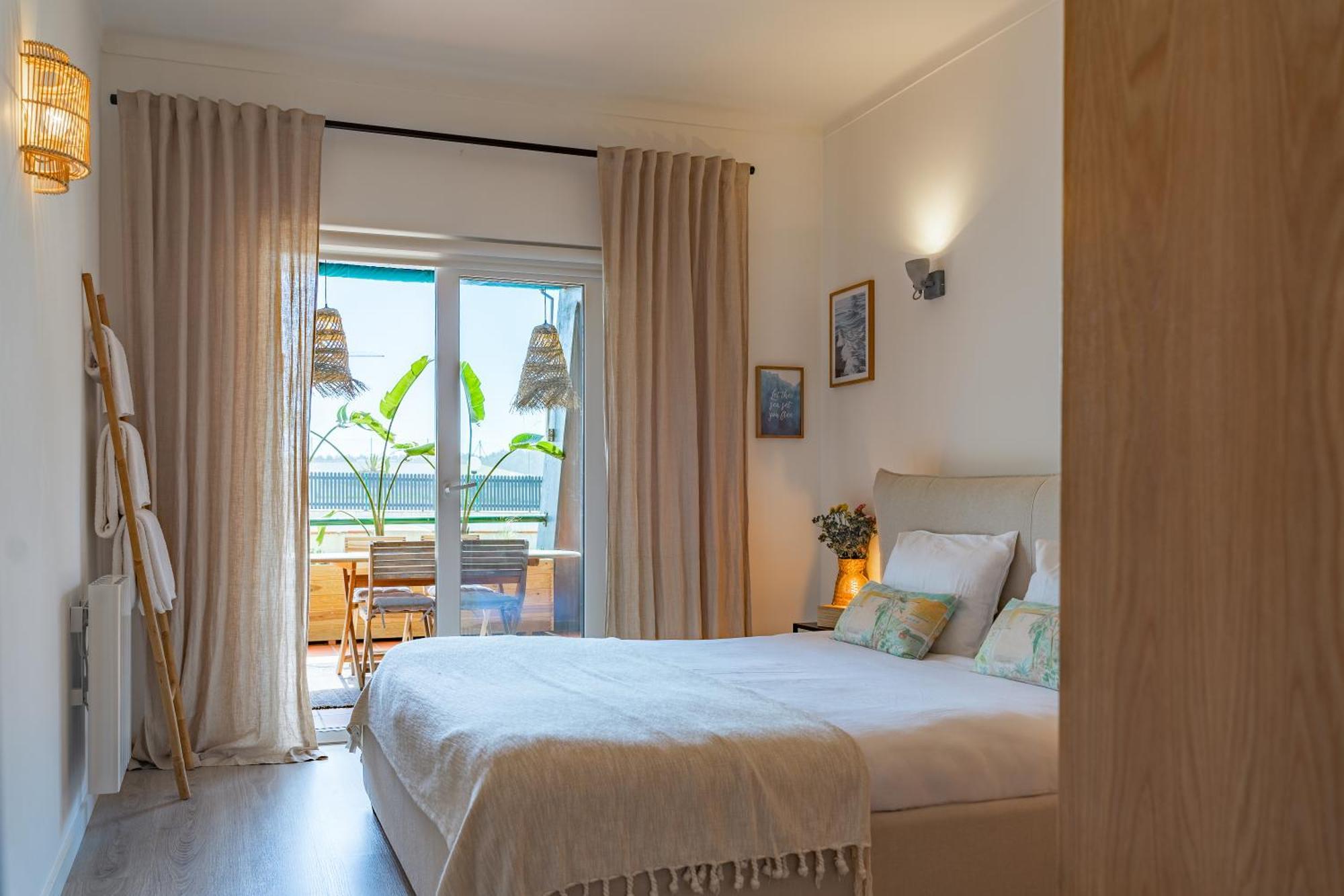 Surf Guesthouse - 7Min Walk To The Beach 帕塔亚什 外观 照片