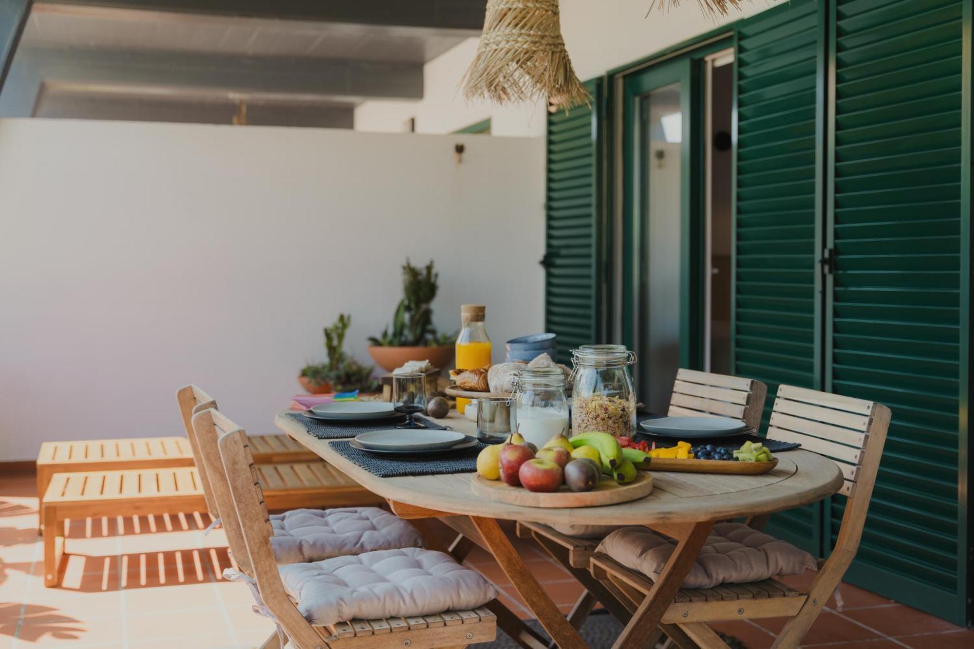 Surf Guesthouse - 7Min Walk To The Beach 帕塔亚什 外观 照片