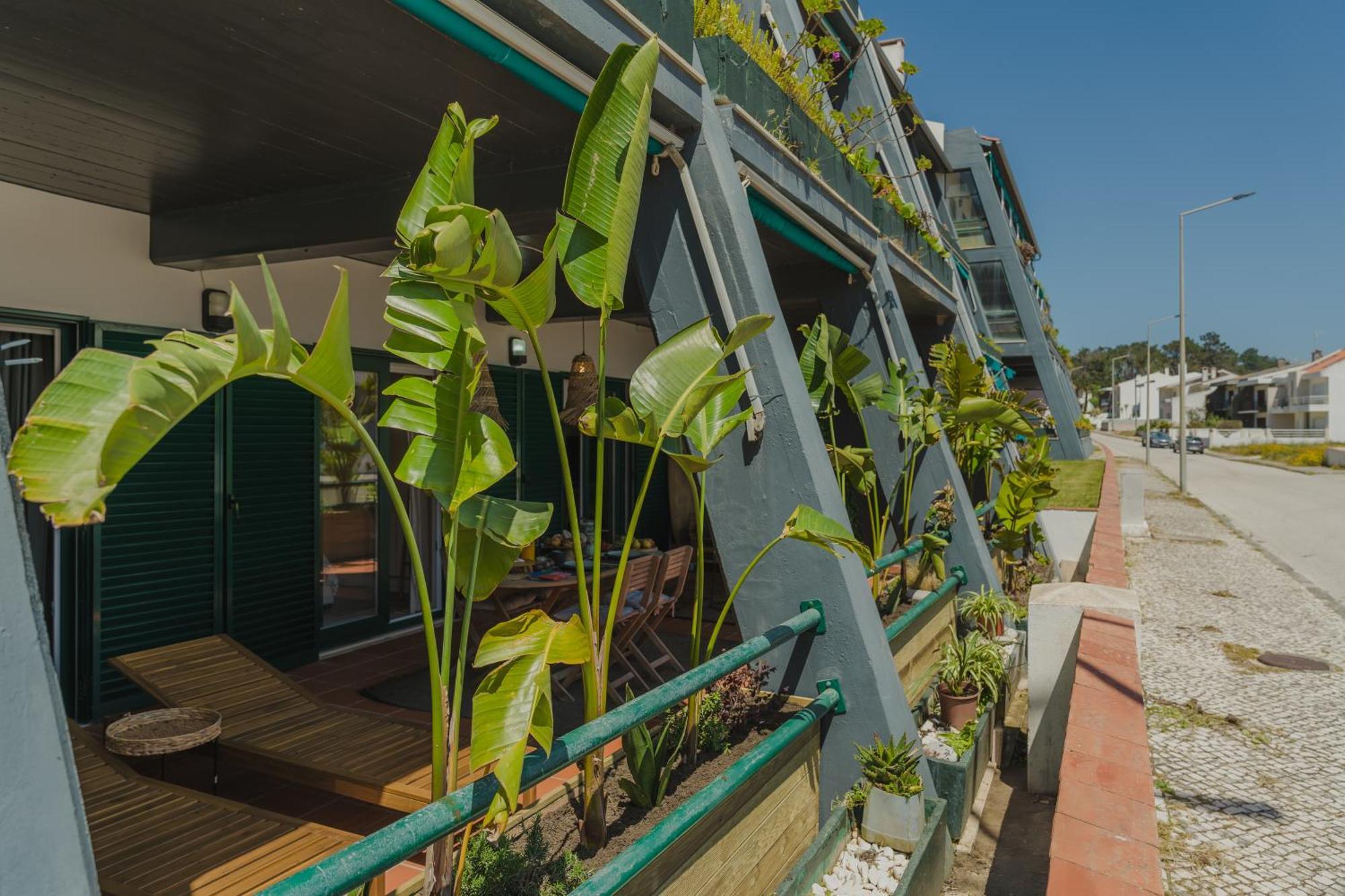 Surf Guesthouse - 7Min Walk To The Beach 帕塔亚什 外观 照片